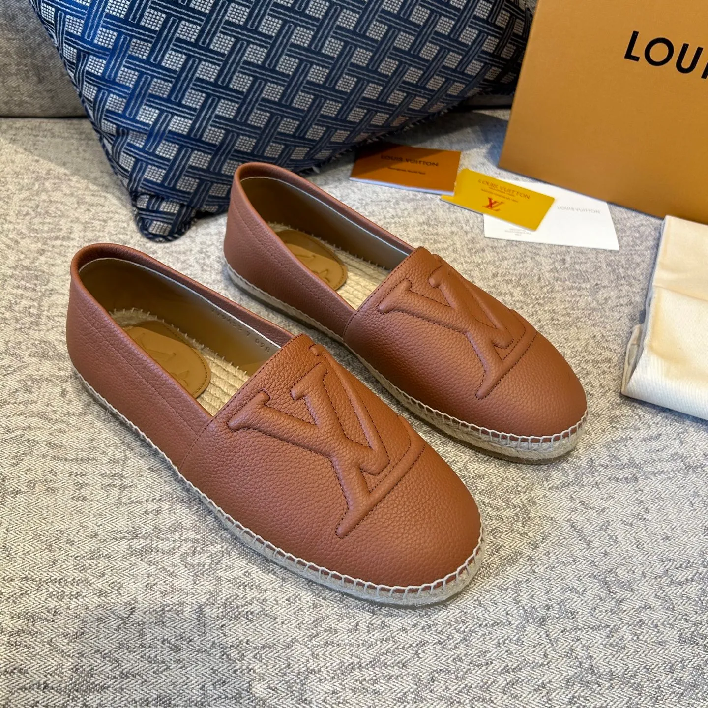[L Family] Top P: 720💰-Size: 39-44 (customized at 38.45.46) L Family Freesstyle Men's Fisherman Shoes. 2026 Overseas🎆🎆[Spring and Summer New Style: Lv Fisherman Shoes] Material: calf suede, cowhide𥚃, rubber injection process, hemp rope with rubber outsole.